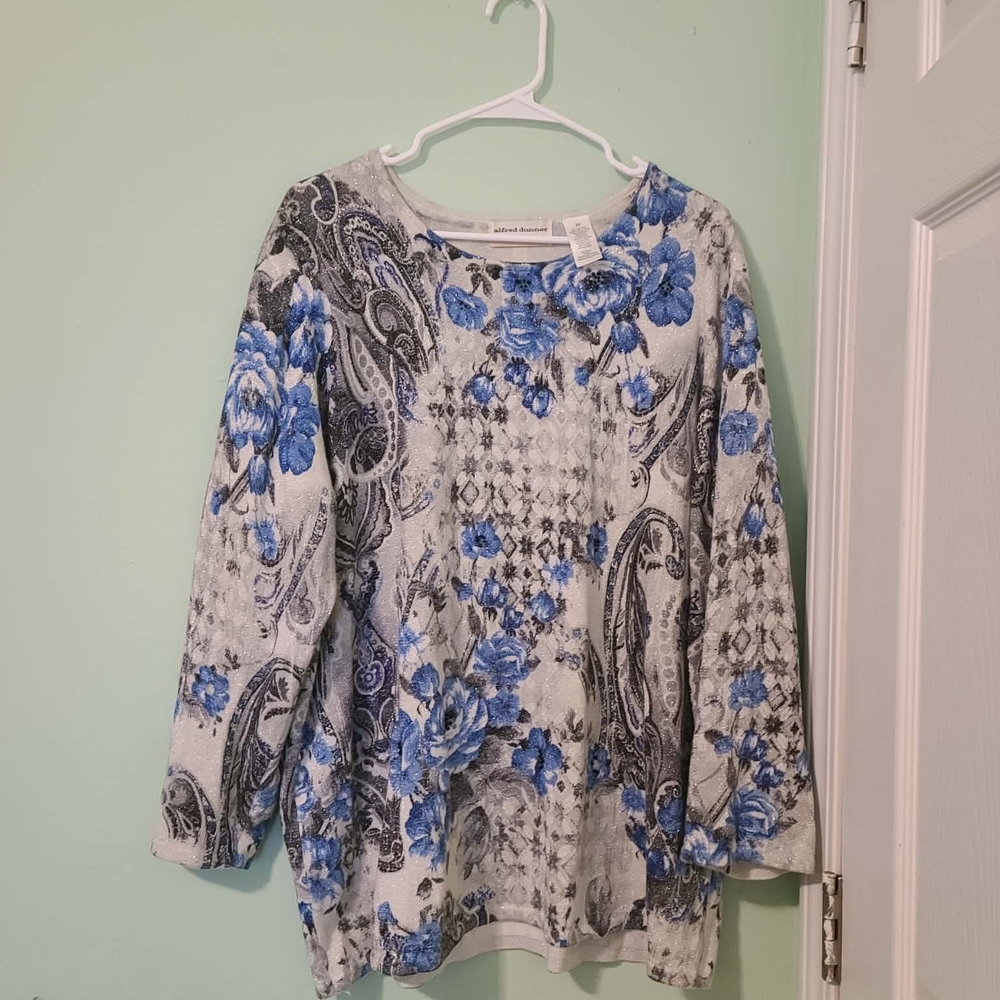 Alfred Dunner Blue and Black Floral Knit Top